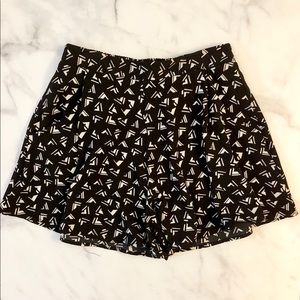 LUSH flowy skort